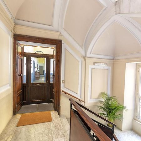 Bed and Breakfast Be Italian Flat Duomo 319 Nápoles Exterior foto