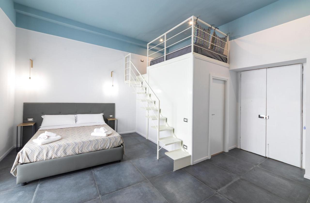 Bed and Breakfast Be Italian Flat Duomo 319 Nápoles Exterior foto