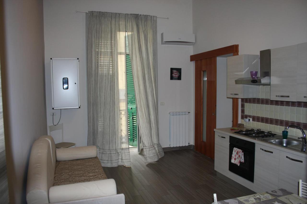 Bed and Breakfast Be Italian Flat Duomo 319 Nápoles Exterior foto