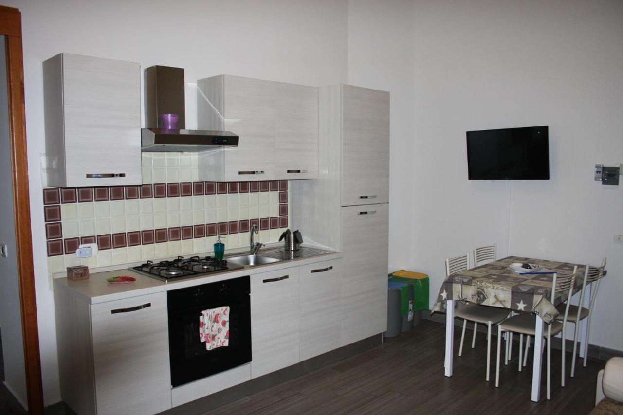 Bed and Breakfast Be Italian Flat Duomo 319 Nápoles Exterior foto